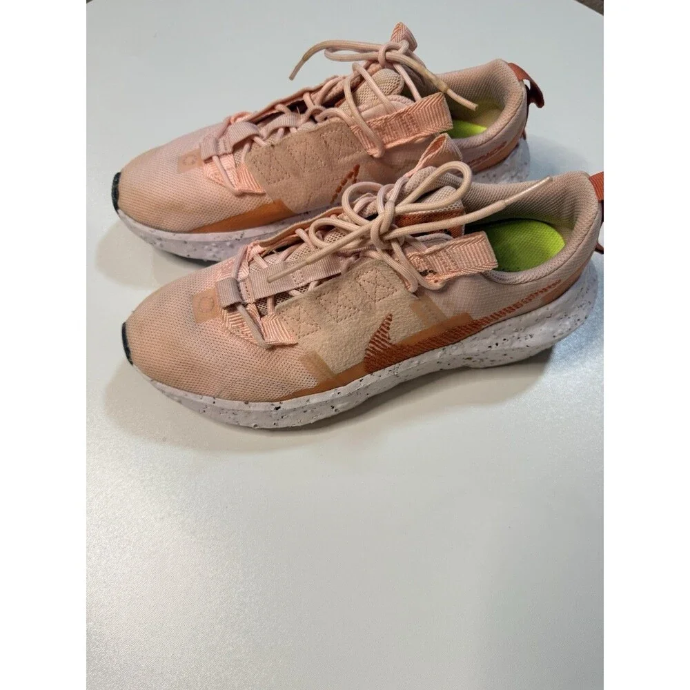 Nike product pair